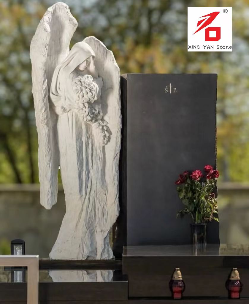 Chine Xingyan Manufacturing - Angel embrassant la pierre tombale de sculpture de pierre de fleur