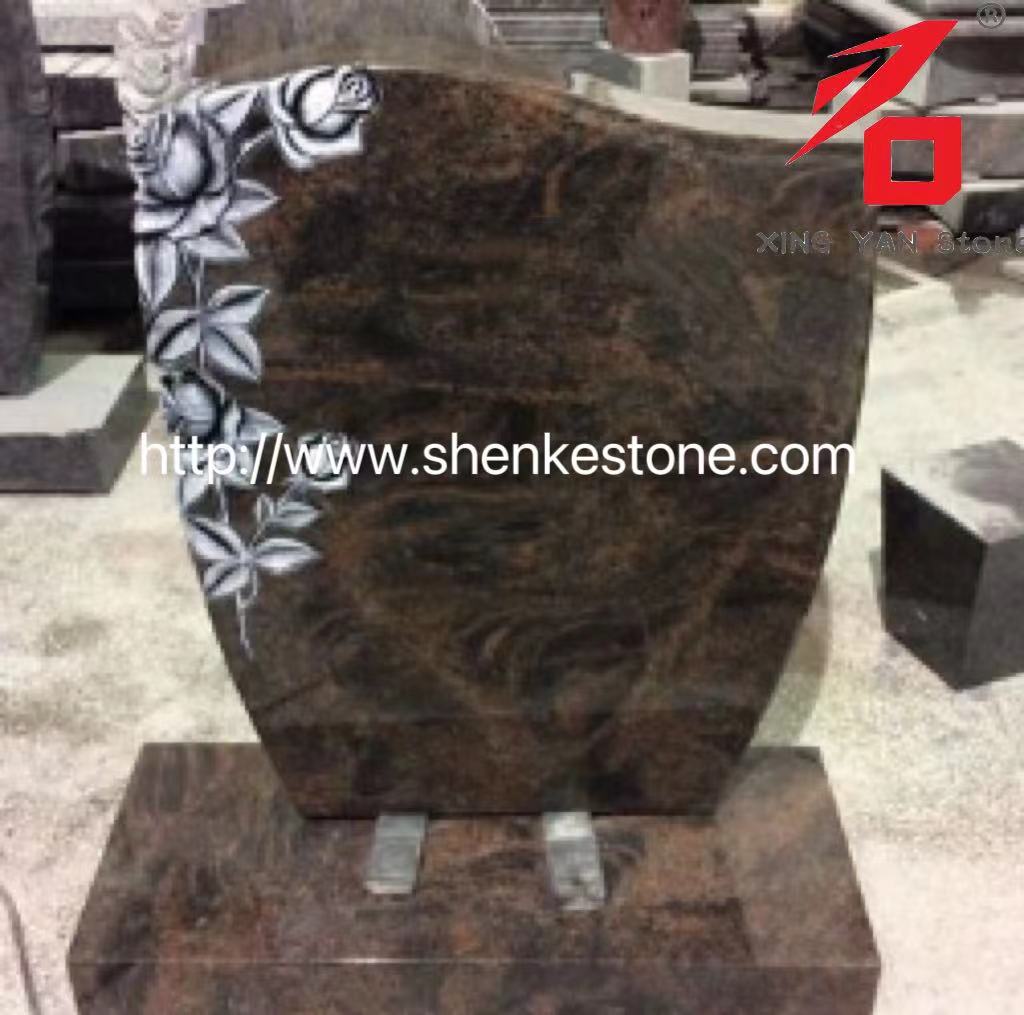 Monument de granit rouge aurore en gros avec rose sculptée